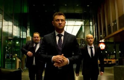Водитель-олигарх  12+ показ состоится в кинотеатре «Октября» с 18.07.2024г.